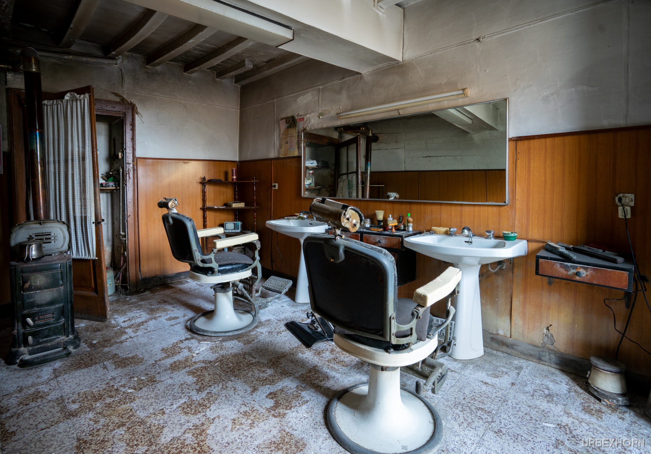 Foto di copertina per Haircut and Shave 5 €