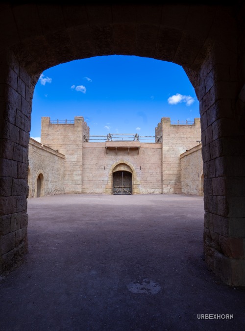 Foto 2 per Abandoned Film Set