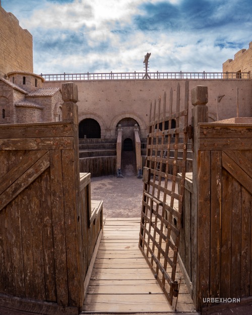 Foto 4 per Abandoned Film Set