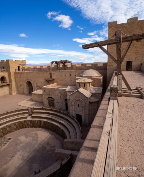 Foto 6 per Abandoned Film Set