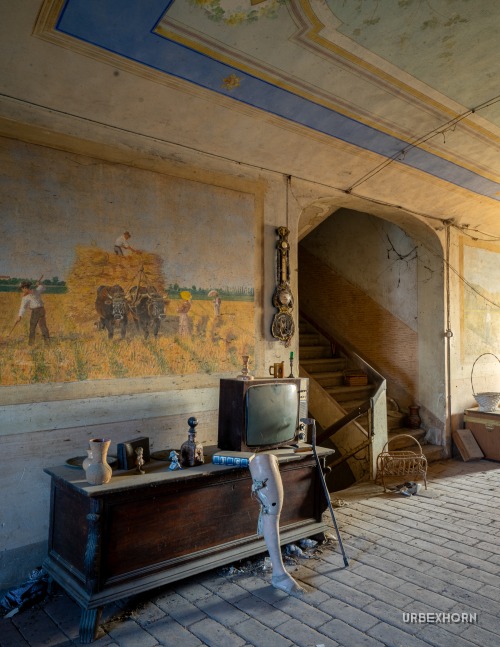 Foto 1 della galleria per An unconventional vernissage