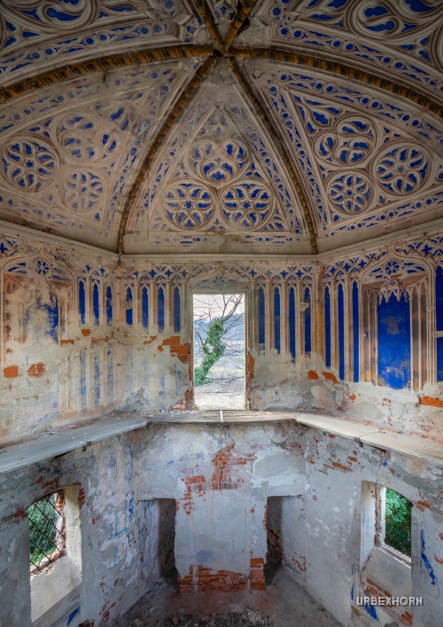 Foto 1 per Hell is Blue