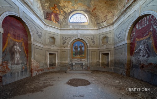 Foto 3 della galleria per Faith remains