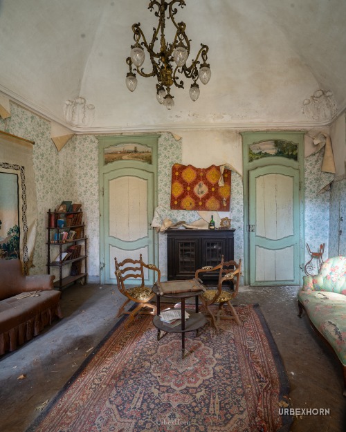 Foto 1 per Wrong readings